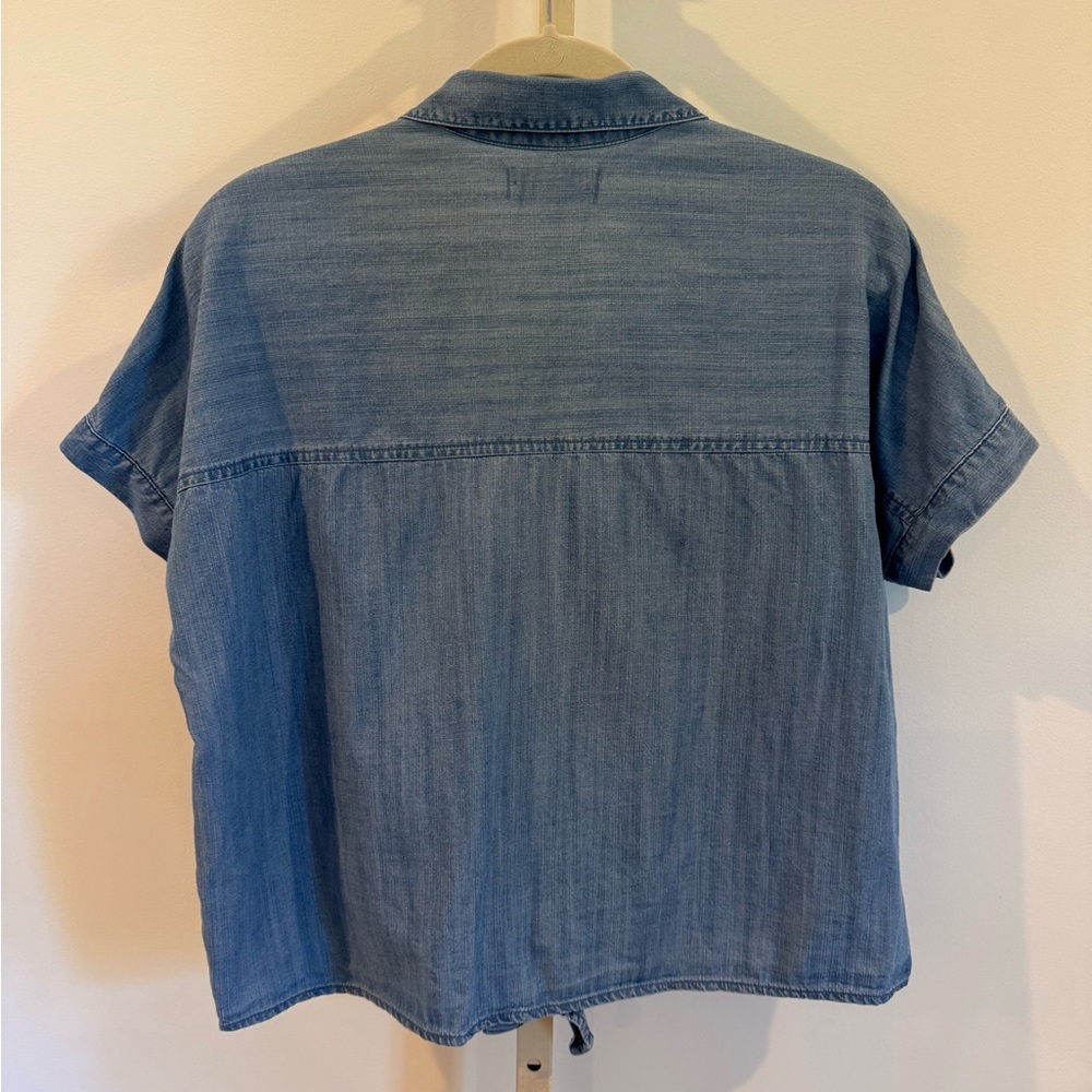 Madewell Chambray Button Down Short Sleeve Shirt with Front Tie - Picture 5 of 5